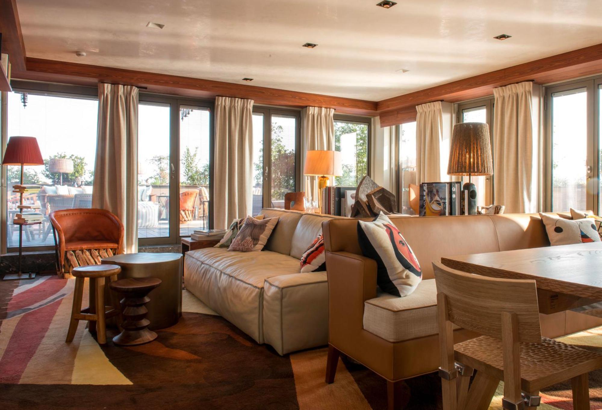 Brach - Evok Collection Hotel