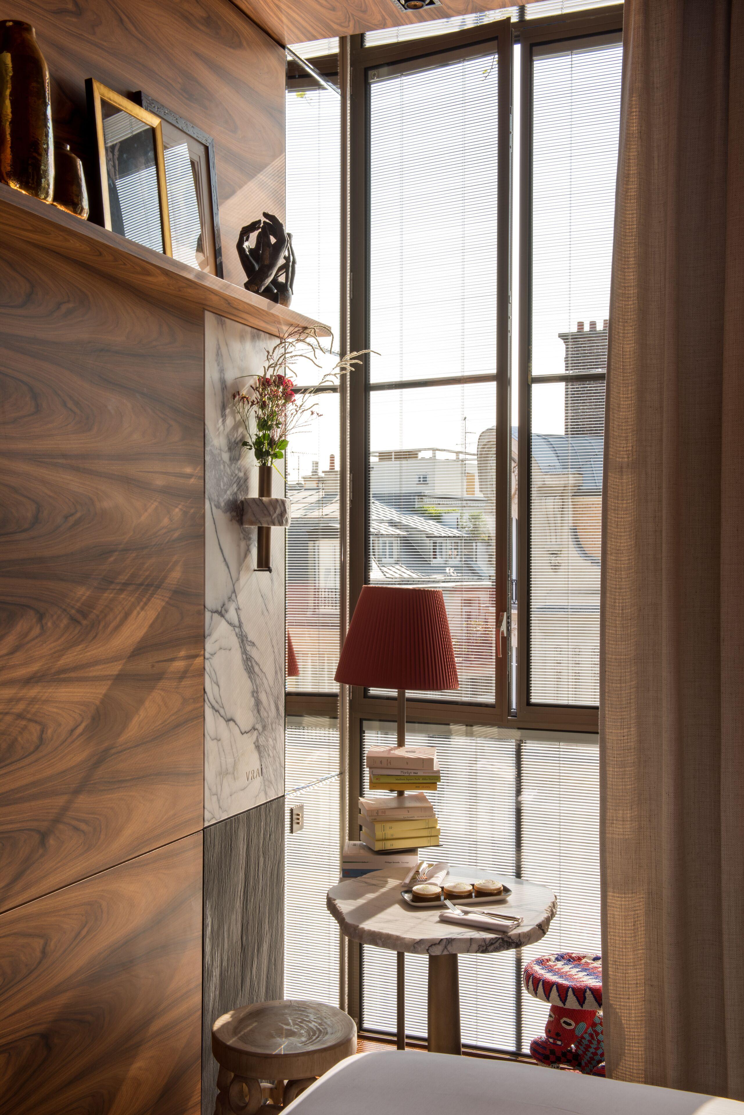 Brach - Evok Collection